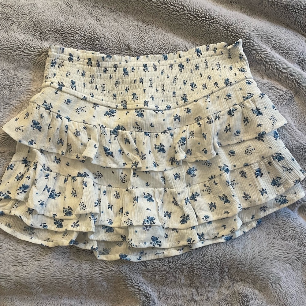 Forever 21 Brand New Floral Ruffle Skirt